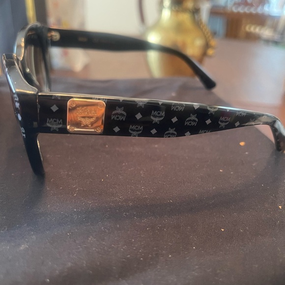 MCM Black Cat-Eye Sunglasses - Picture 4 of 5